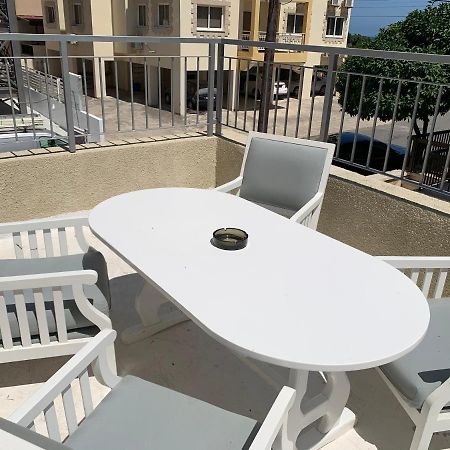 Pasithea Family Apartment Larnaca Buitenkant foto